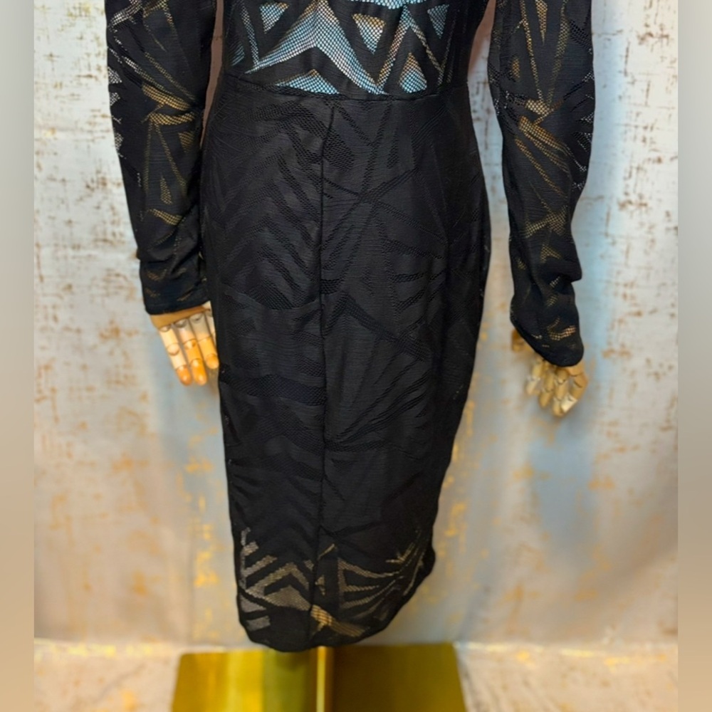 Plus Size, Fashion to Figure Black Laced Dress - Picture 9 of 10